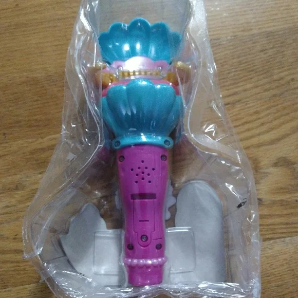 Disney Little Mermaid Groove & Glam Shell Microphone - Teal, Pink, Gold - Picture 3 of 6